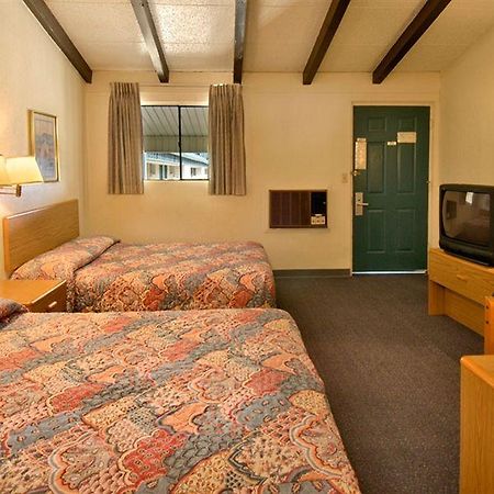 Peoria Inn Tulsa Eksteriør billede